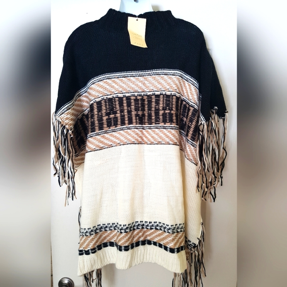 Zara unisex sweater poncho